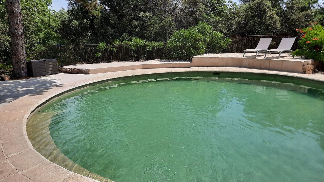 Photo of Outdoor in Jouques