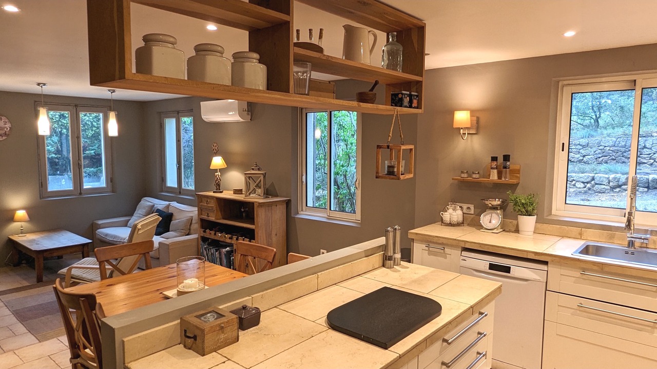 Photo of Kitchen in Jouques