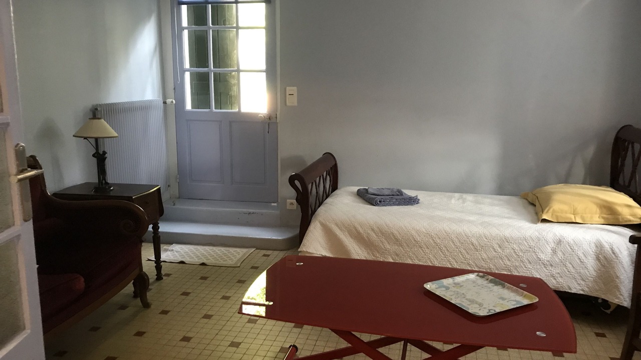 Photo of Bedroom in Halsou