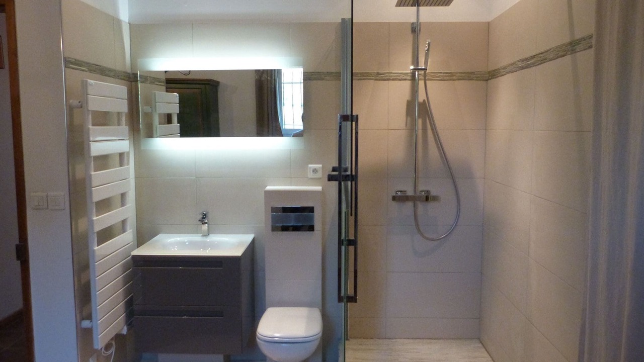 Photo of Bathroom in L'Isle-sur-la-Sorgue