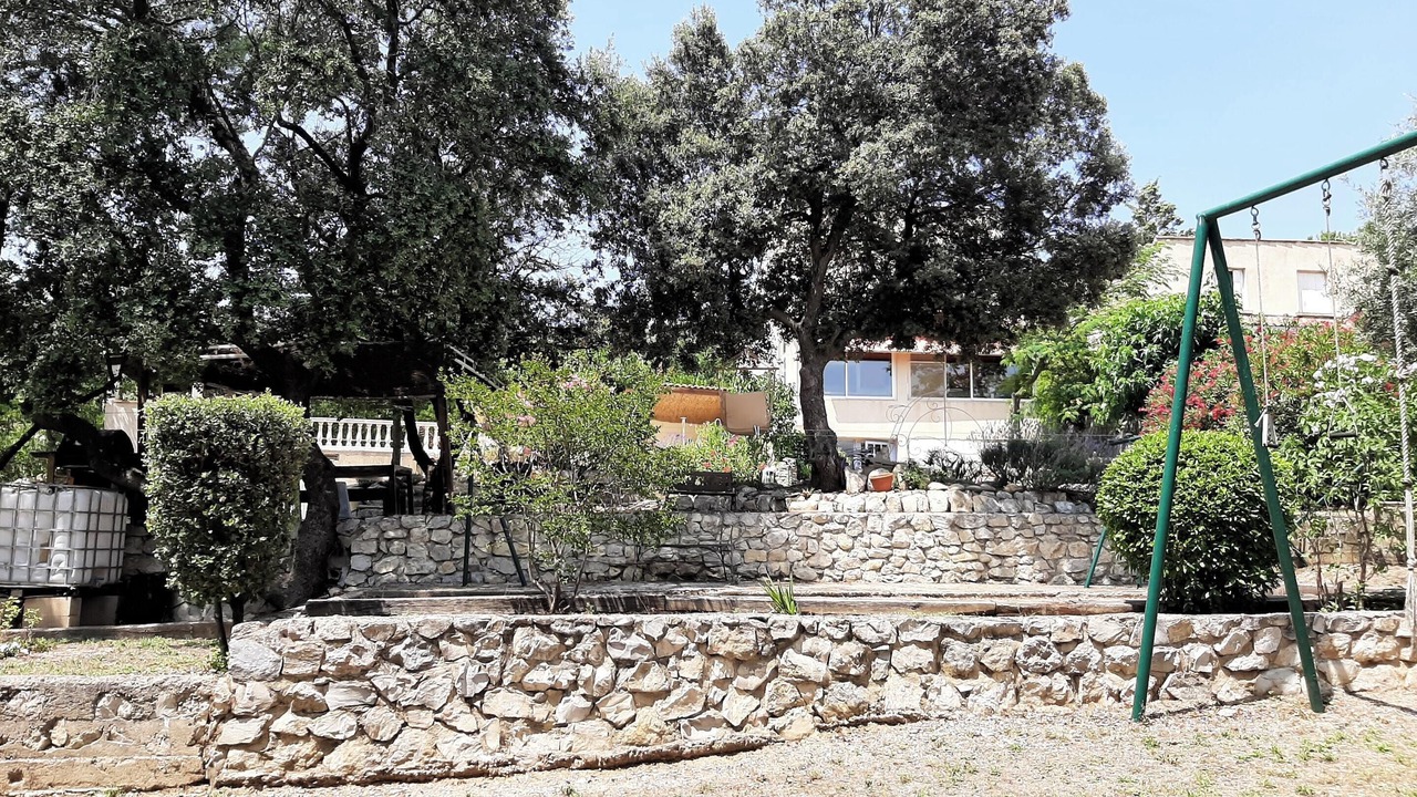 Photo of Outdoor in Merindol