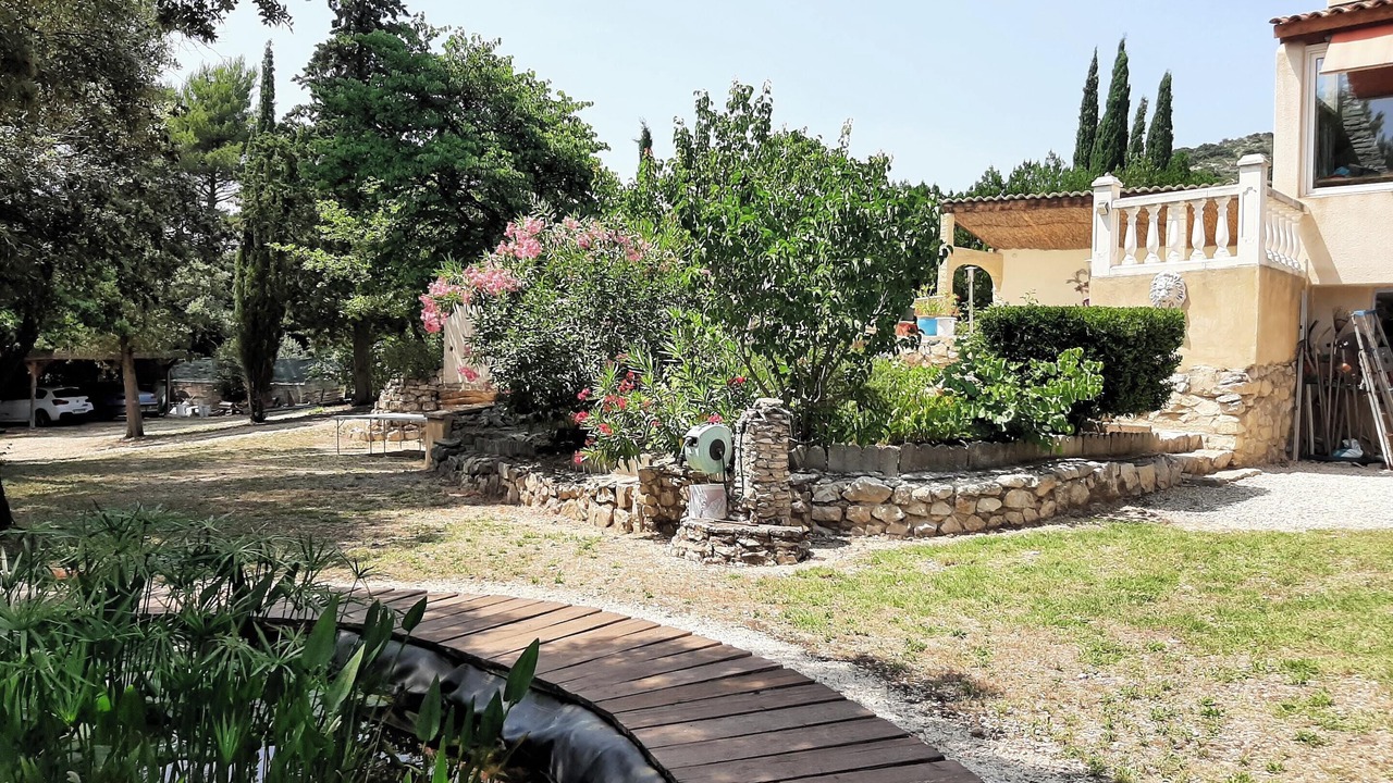 Photo of Outdoor in Merindol