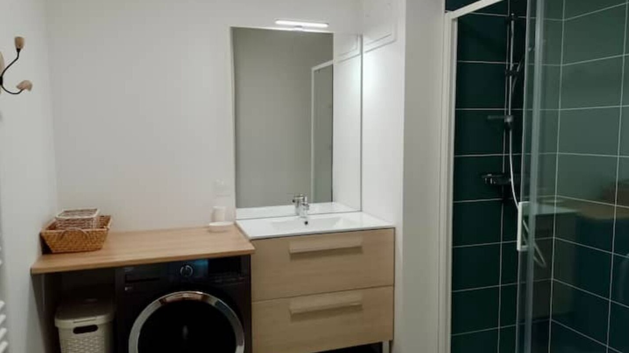 Photo of Bathroom in Saint-Jorioz