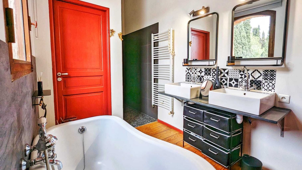 Photo of Bathroom in Pia