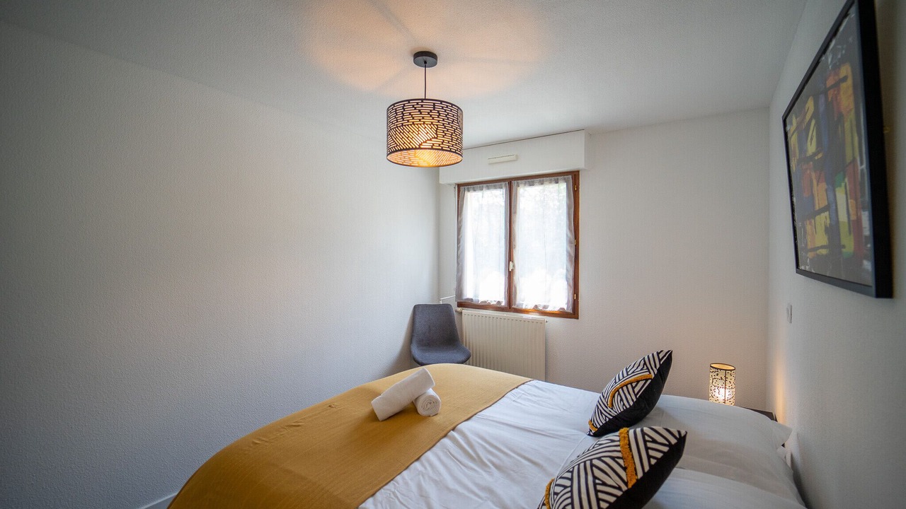 Photo of Bedroom in Saint-Jorioz
