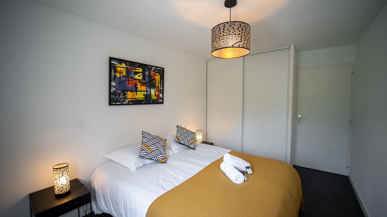 Photo of Bedroom in Saint-Jorioz