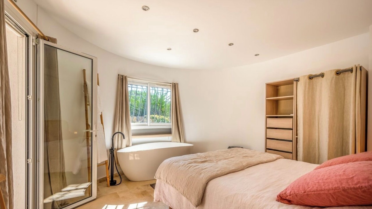 Photo of Bedroom in Les Issambres