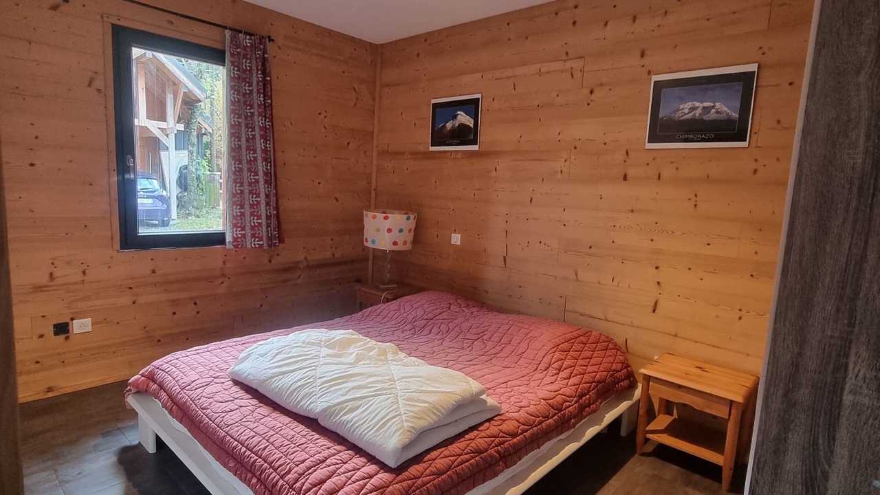 Photo of Bedroom in Le Bourg-d'Oisans