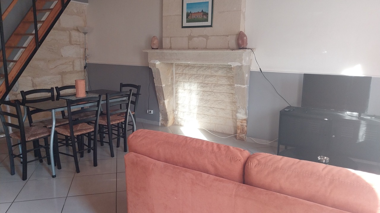Photo of Livingroom in Saint-Seurin-de-Cadourne