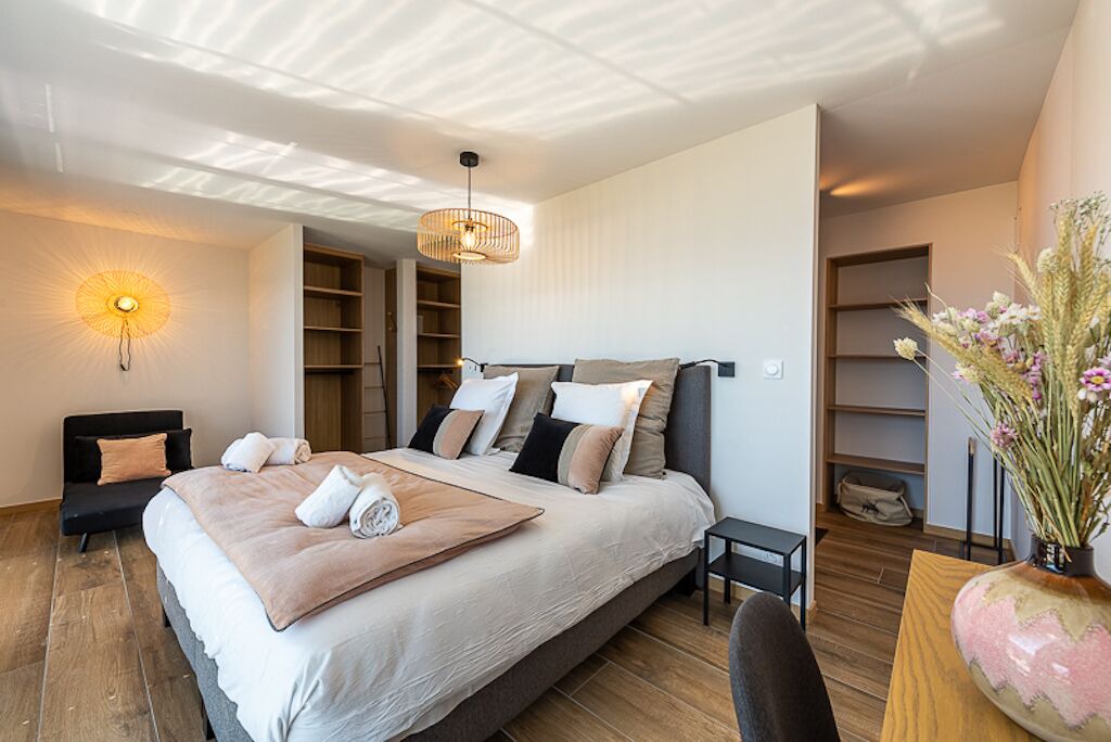 Photo of Bedroom in Saint-Jorioz