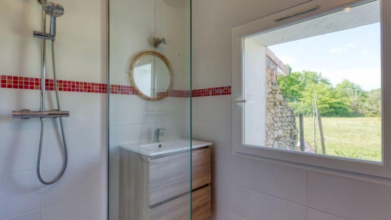Photo of Bathroom in Gaillan-en-Medoc
