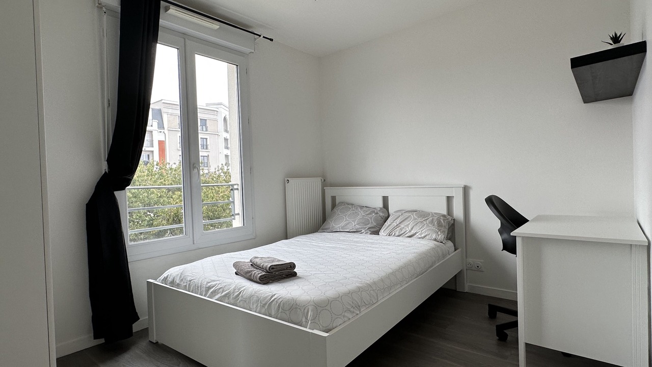 Photo of Bedroom in Le Blanc-Mesnil
