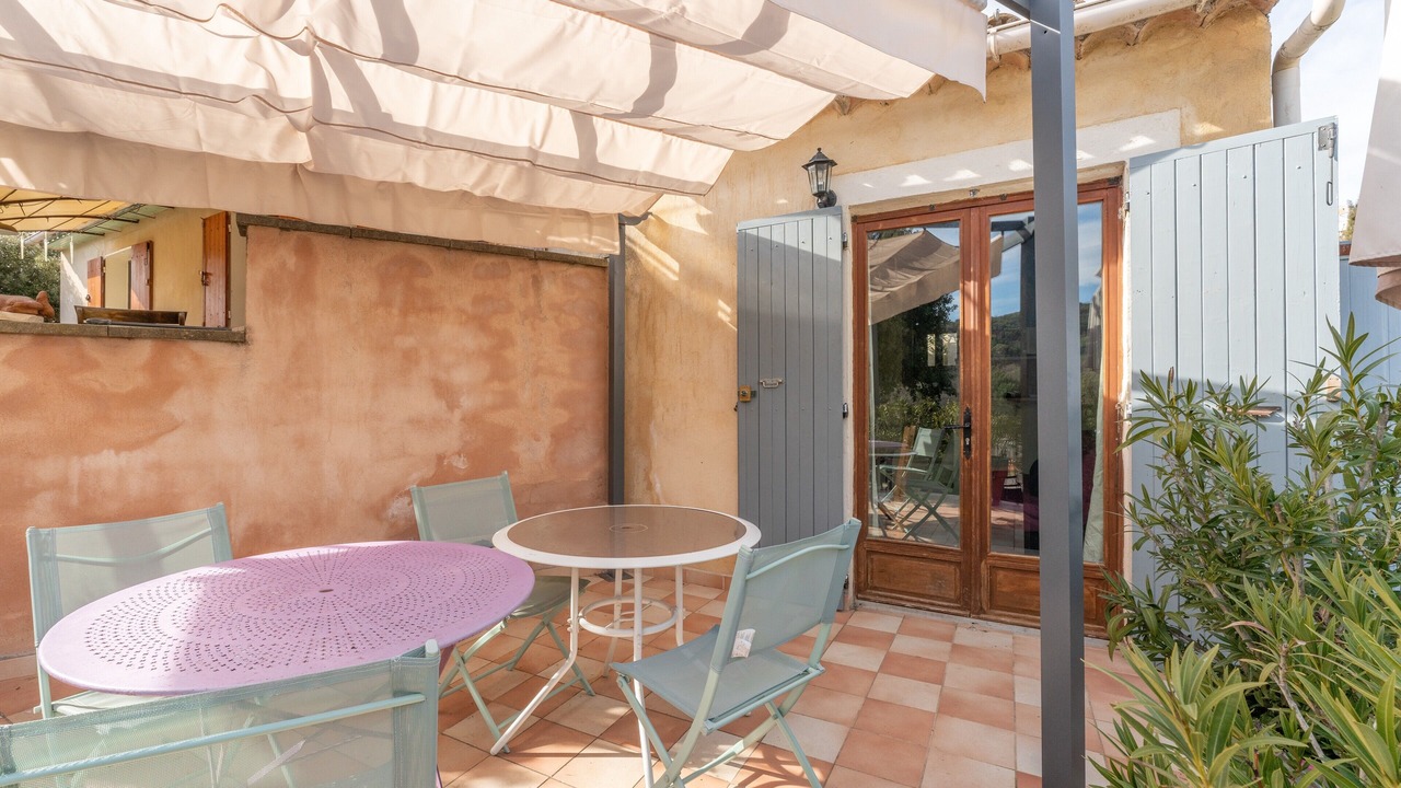 Photo of Outdoor in Lioux