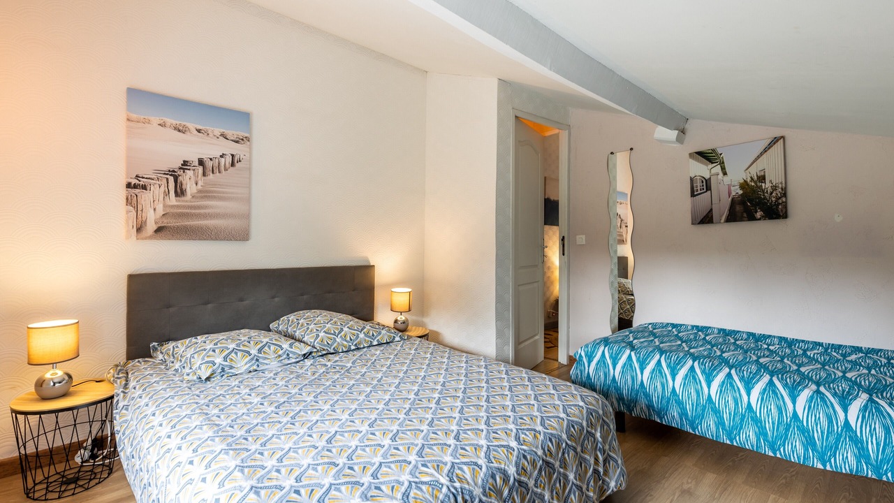 Photo of Bedroom in Lesparre-Medoc