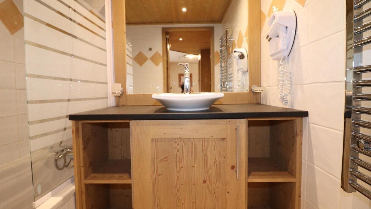 Photo of Bathroom in Les Almes