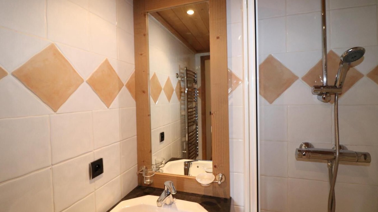 Photo of Bathroom in Les Almes