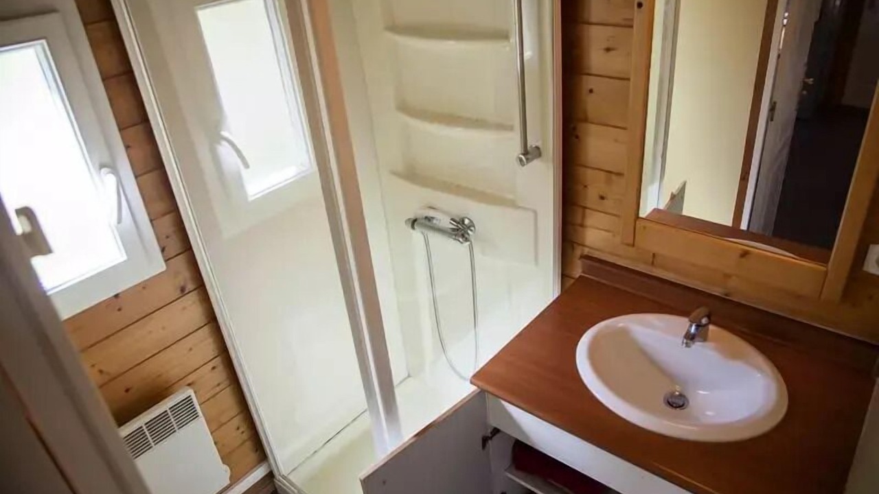 Photo of Bathroom in Naucelle