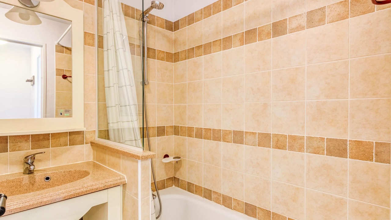 Photo of Bathroom in Rouret