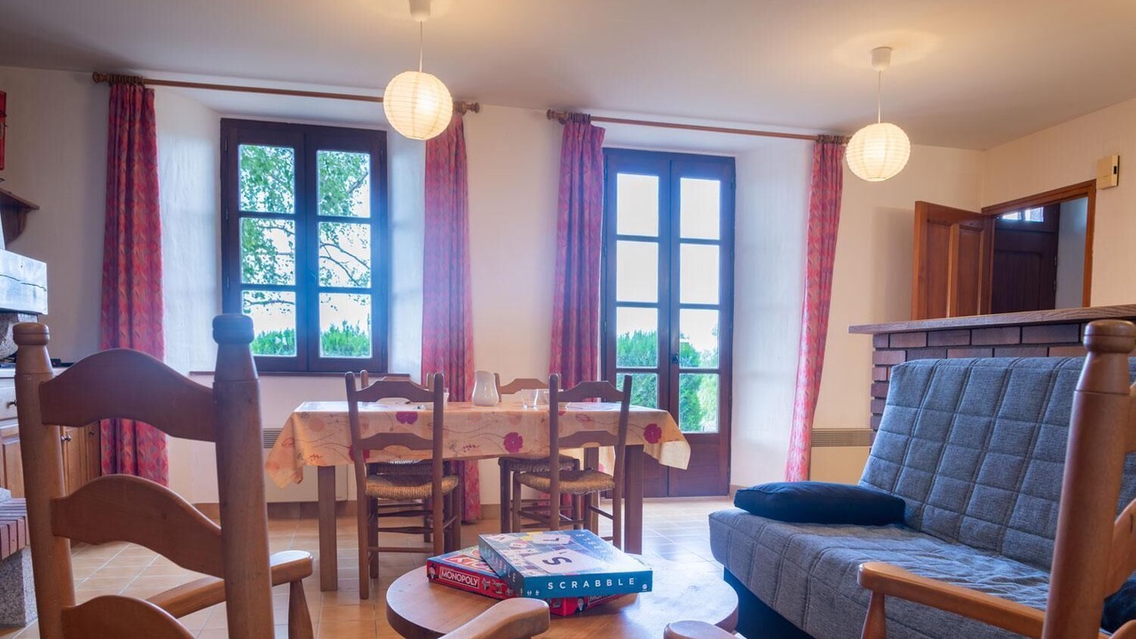 Photo of Livingroom in Saint-Privat-du-Fau