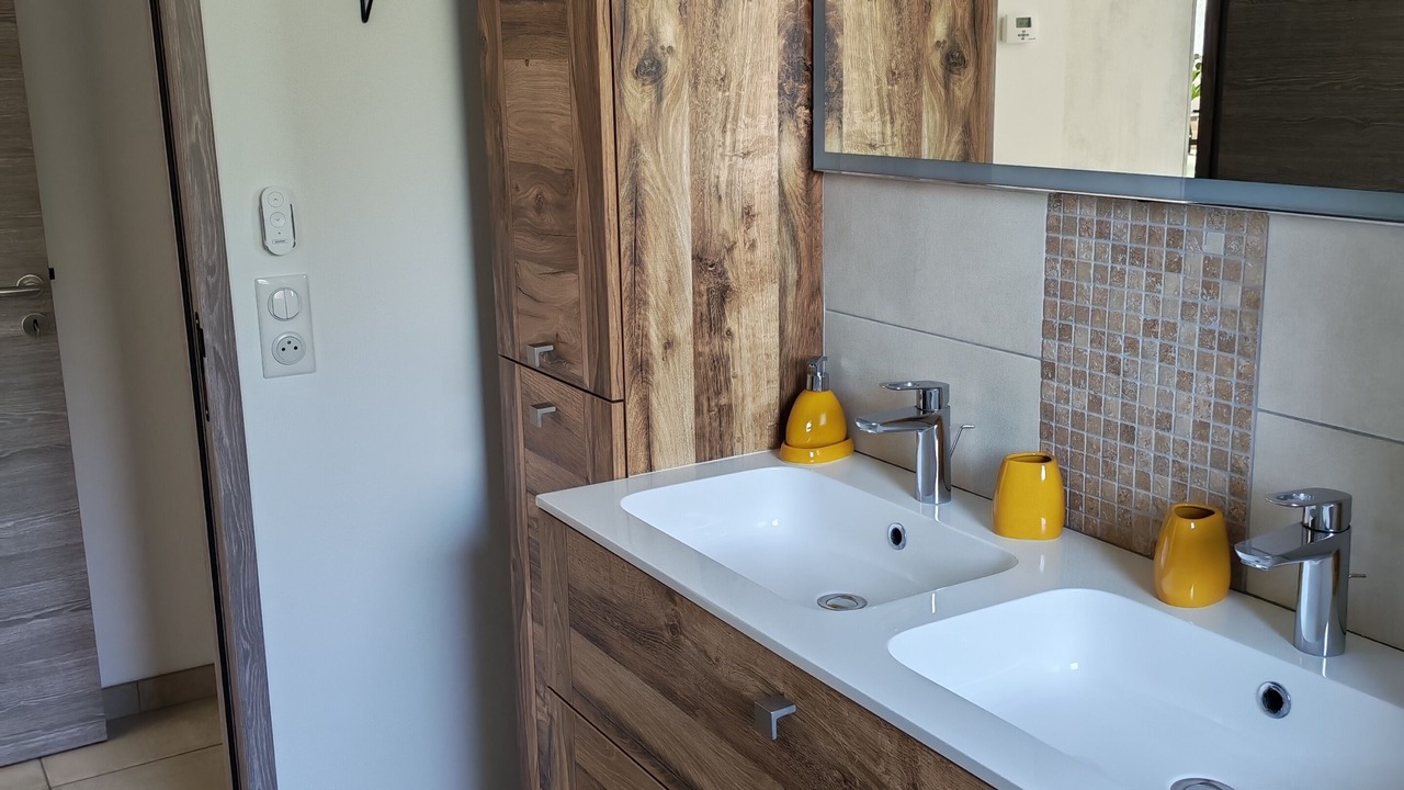 Photo of Bathroom in Lablachere