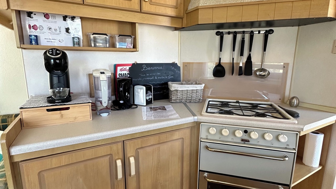 Photo of Kitchen in Saint-Pantaleon-les-Vignes