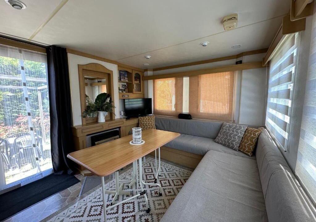 Photo of Livingroom in Saint-Pantaleon-les-Vignes