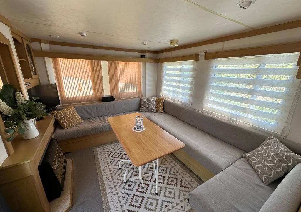 Photo of Livingroom in Saint-Pantaleon-les-Vignes