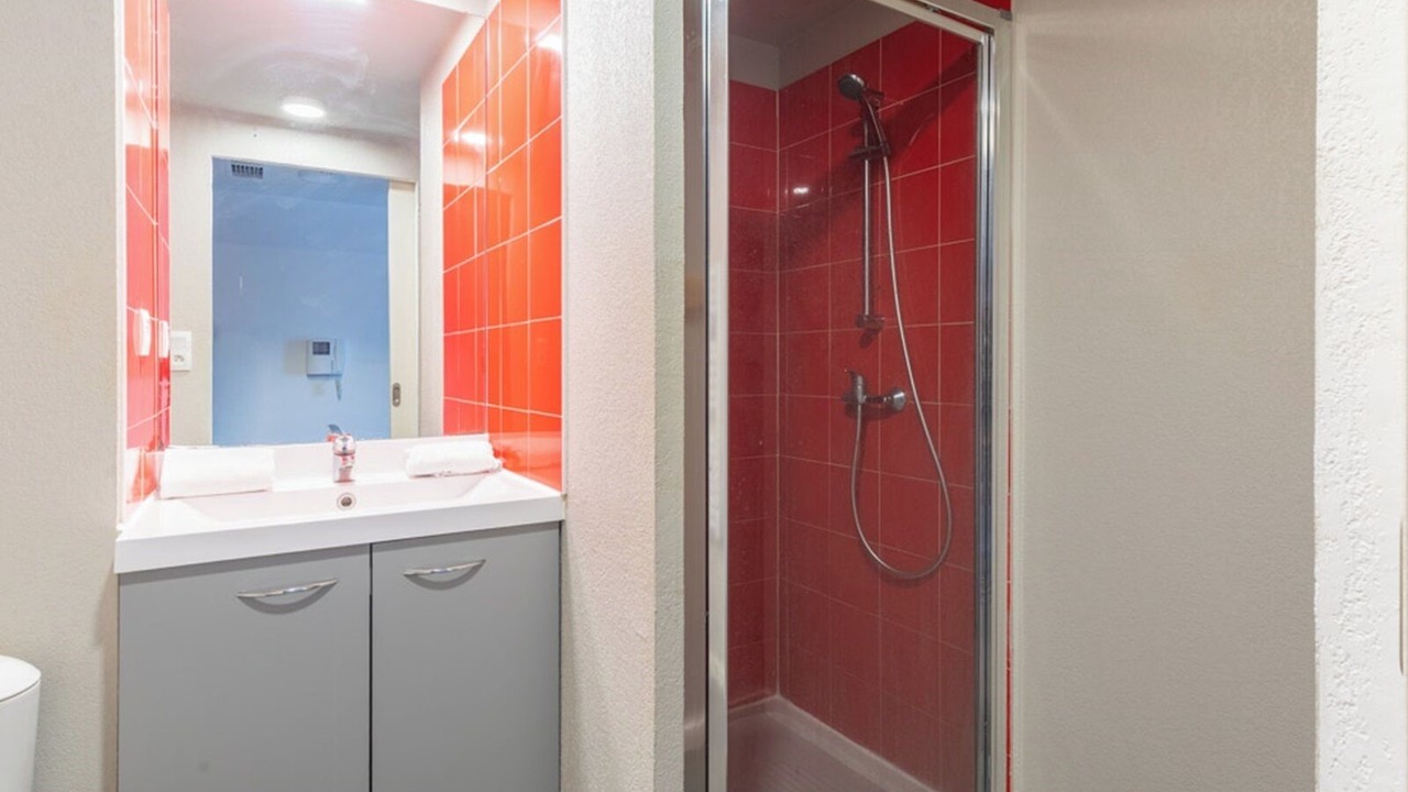 Photo of Bathroom in Saint-Jean-de-Vedas