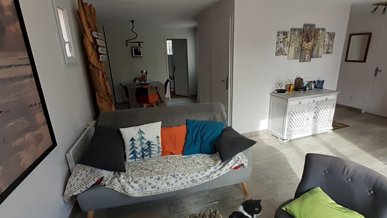 Photo of Livingroom in Eyguieres
