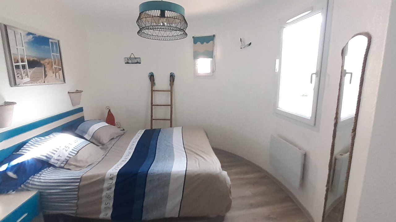 Photo of Bedroom in Eyguieres