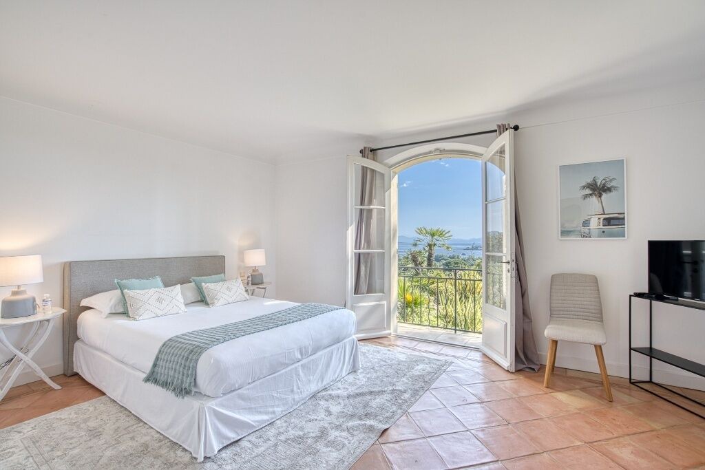 Photo of Bedroom in Cote d'Azur- French Riviera