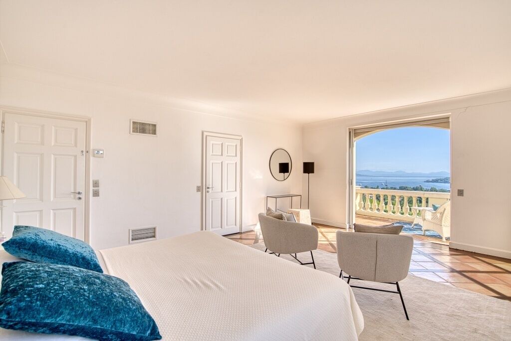 Photo of Bedroom in Cote d'Azur- French Riviera