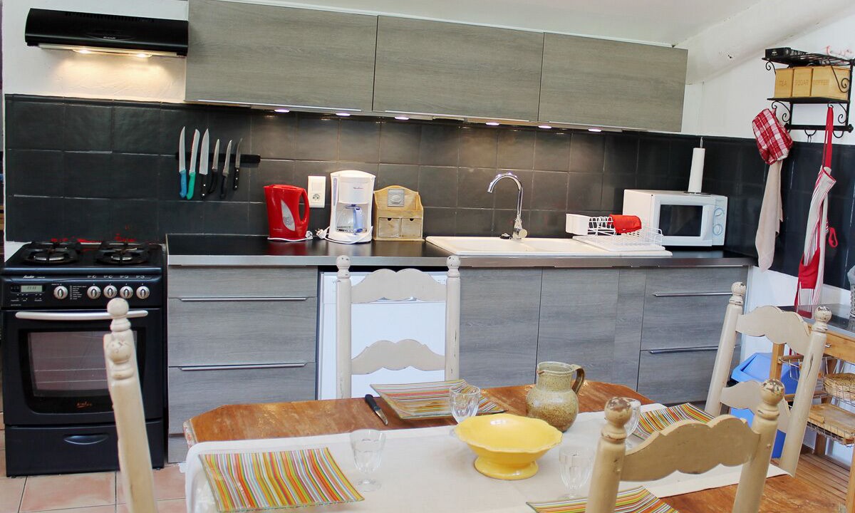 Photo of Kitchen in Rustrel