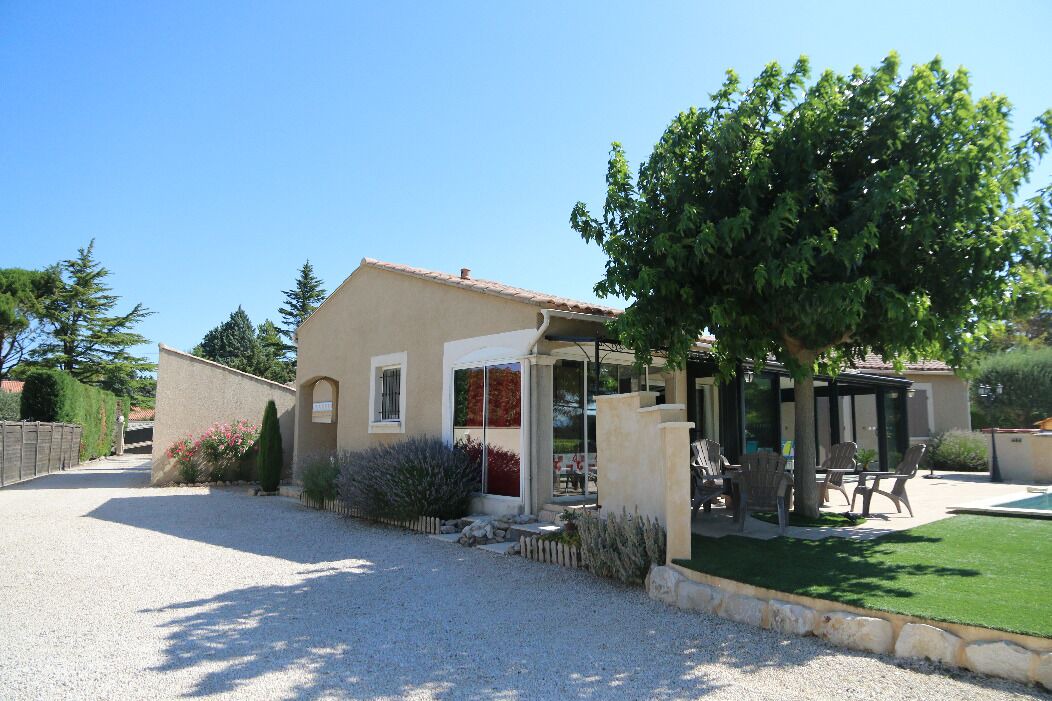 Photo of Outdoor in Sainte-Cecile-les-Vignes