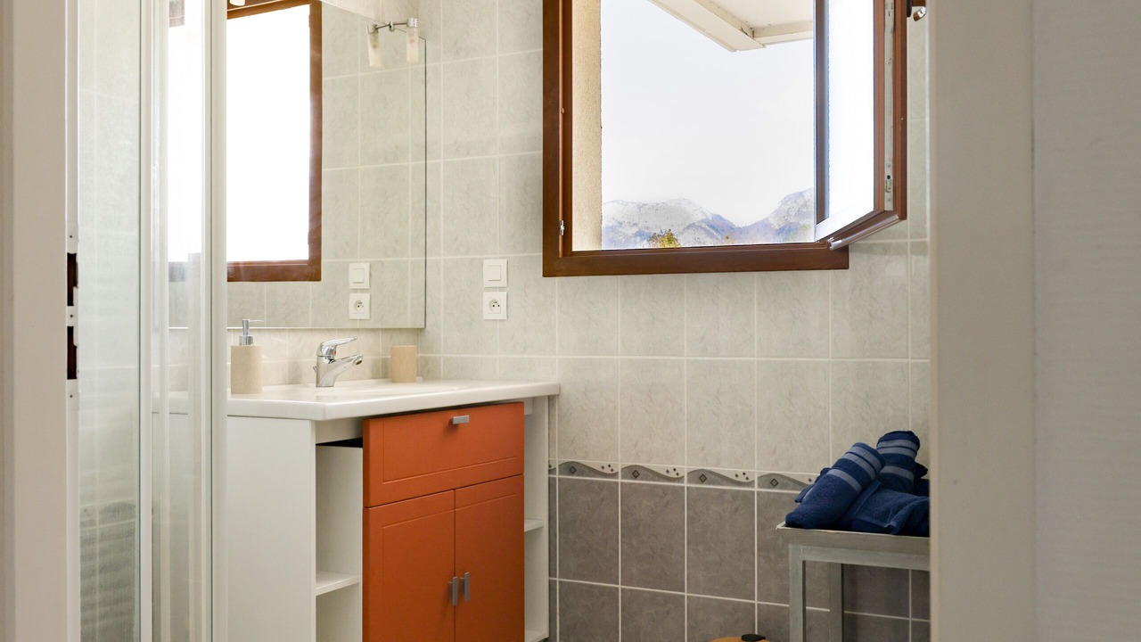 Photo of Bathroom in Saint-Jorioz