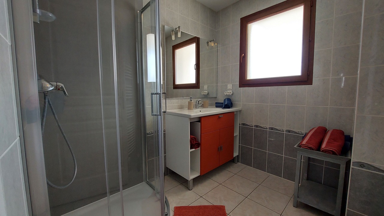 Photo of Bathroom in Saint-Jorioz
