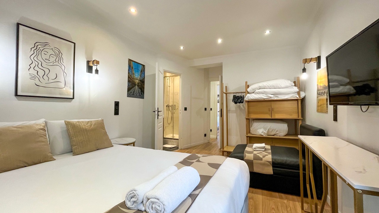 Photo of Bedroom in Vivienne