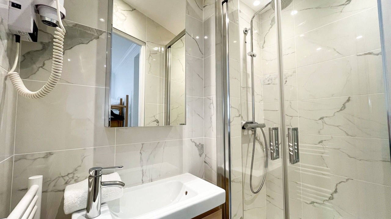 Photo of Bathroom in Vivienne
