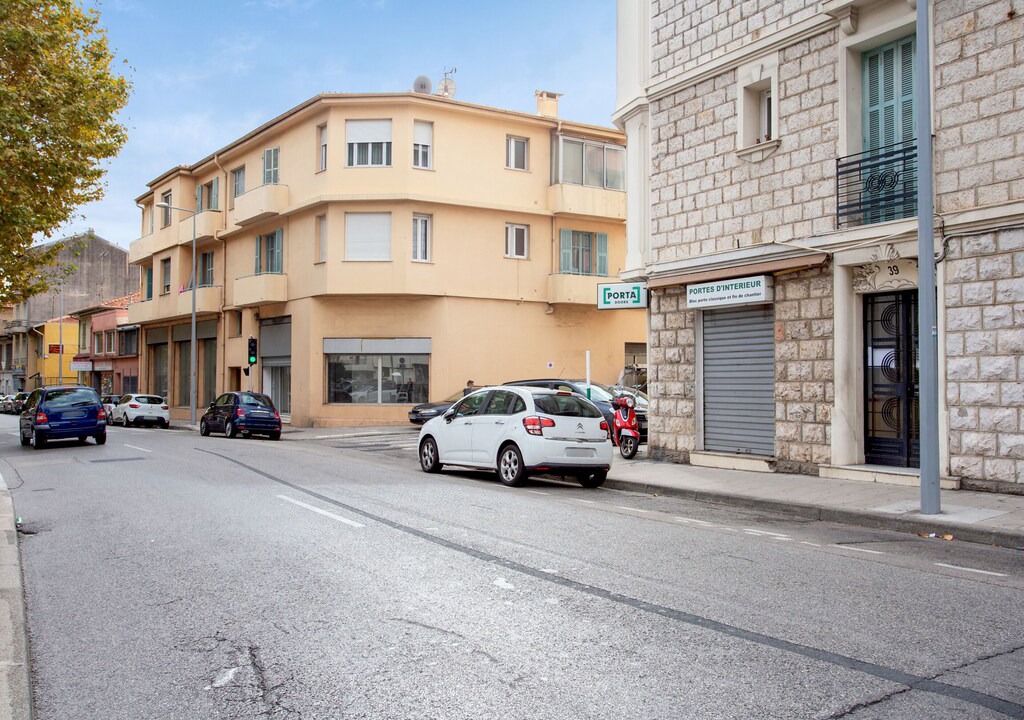 Photo of Buildings in La Madeleine