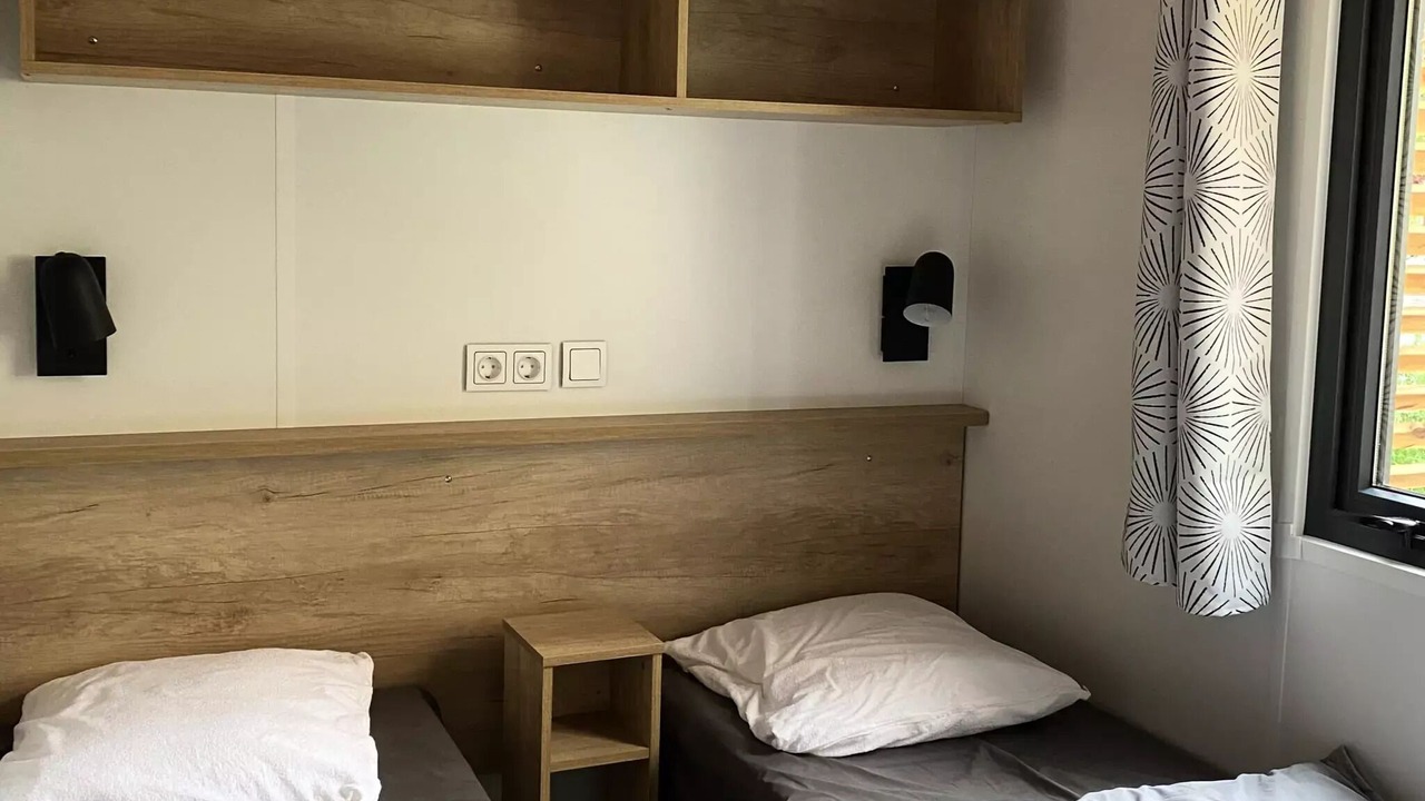 Photo of Bedroom in Saint-Laurent-de-Medoc