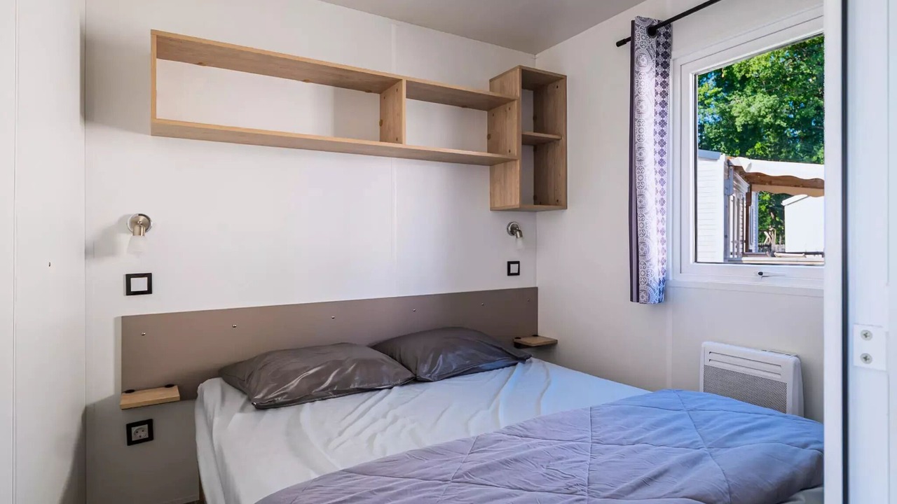 Photo of Bedroom in Saint-Laurent-de-Medoc