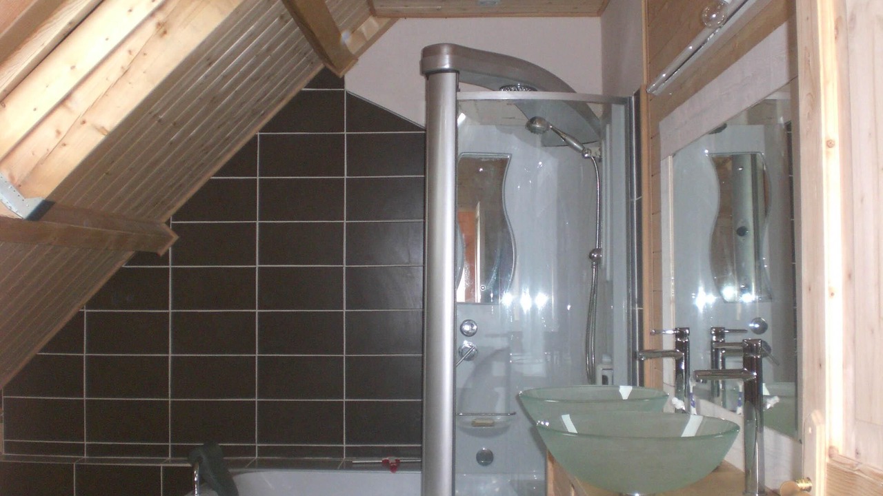 Photo of Bathroom in Saint-Alban-sur-Limagnole