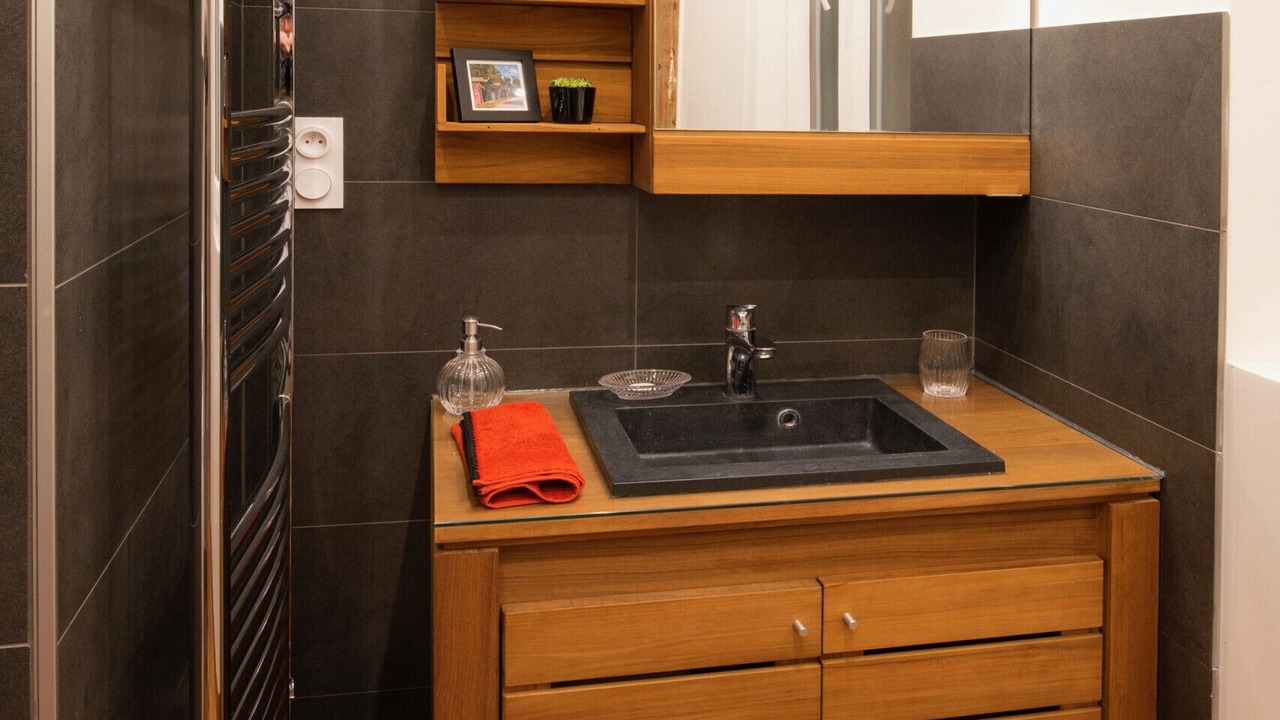 Photo of Bathroom in Hotel de Ville - Quinconces