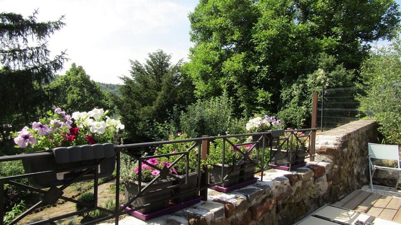 Photo of Patio Balcony in Saint-Vidal