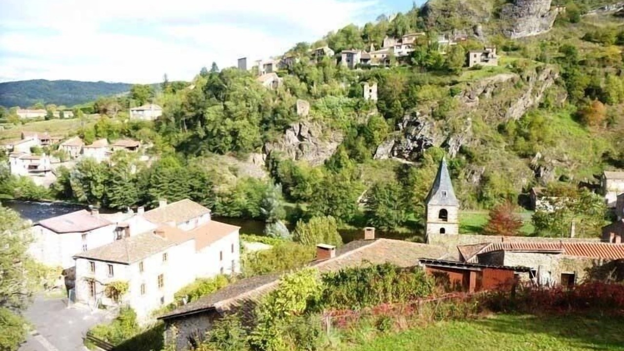 Photo of Outdoor in Villeneuve-dʼAllier