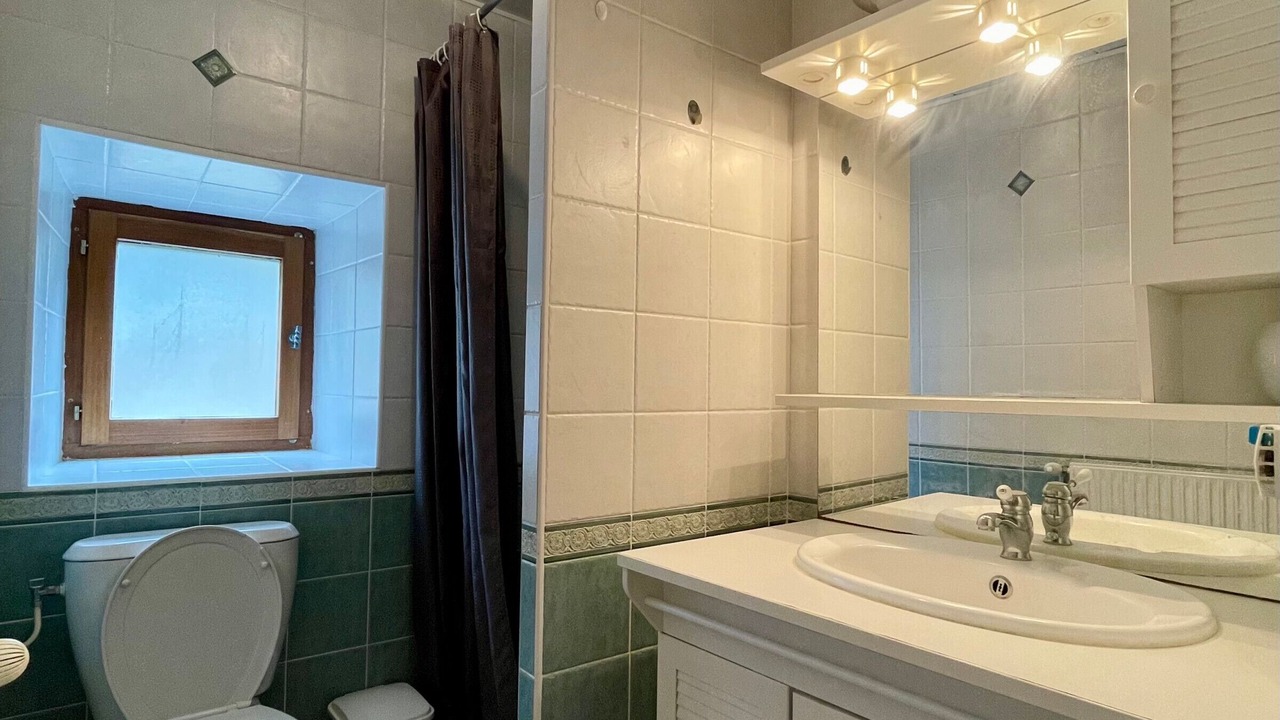 Photo of Bathroom in Saint-Ilpize