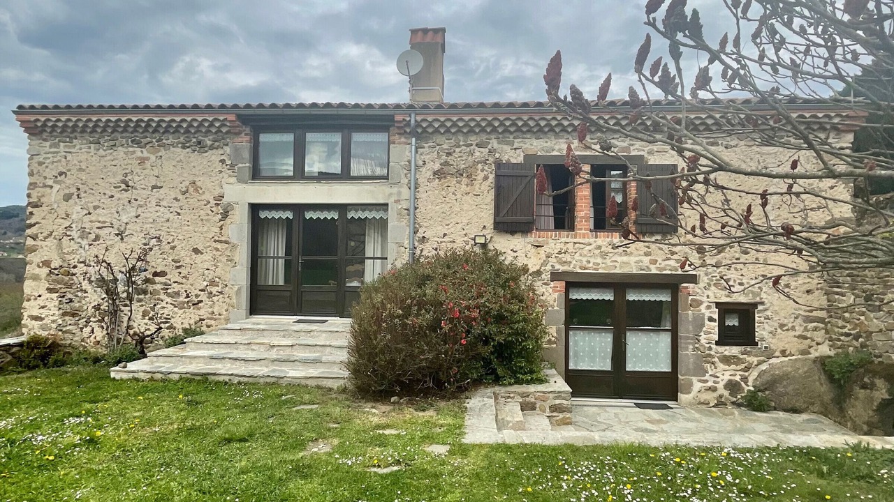 Photo of Outdoor in Saint-Ilpize