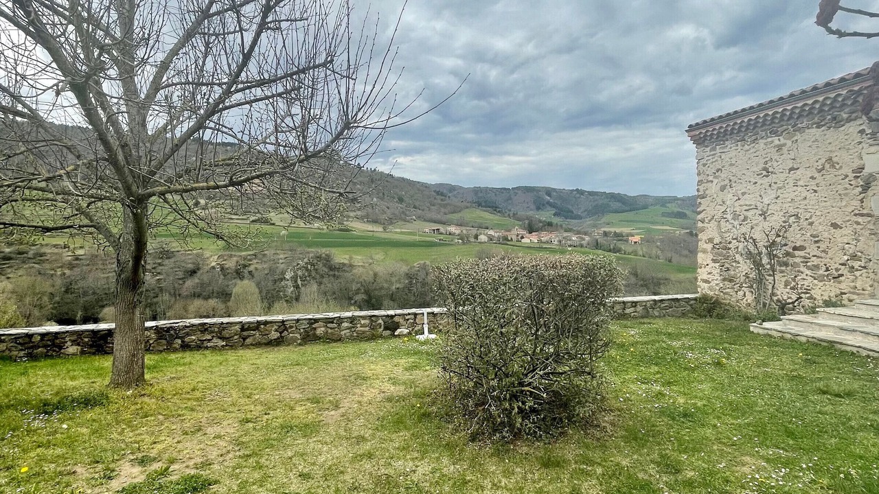Photo of Outdoor in Saint-Ilpize