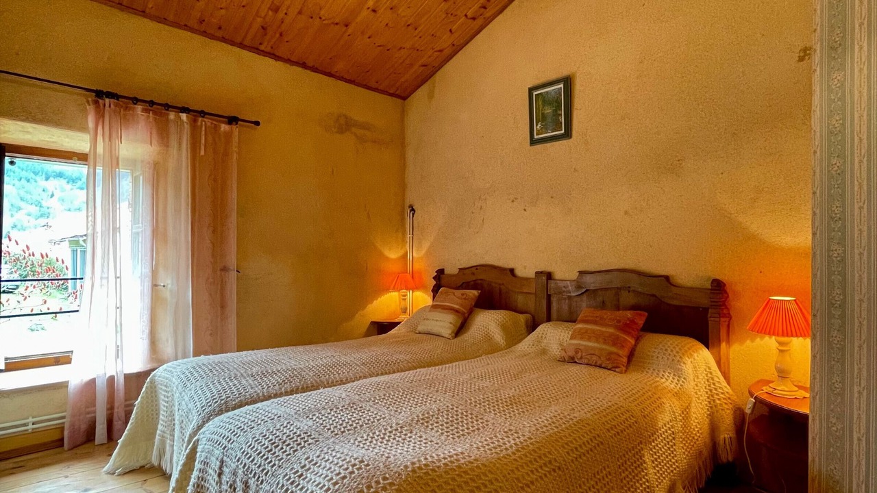 Photo of Bedroom in Saint-Ilpize