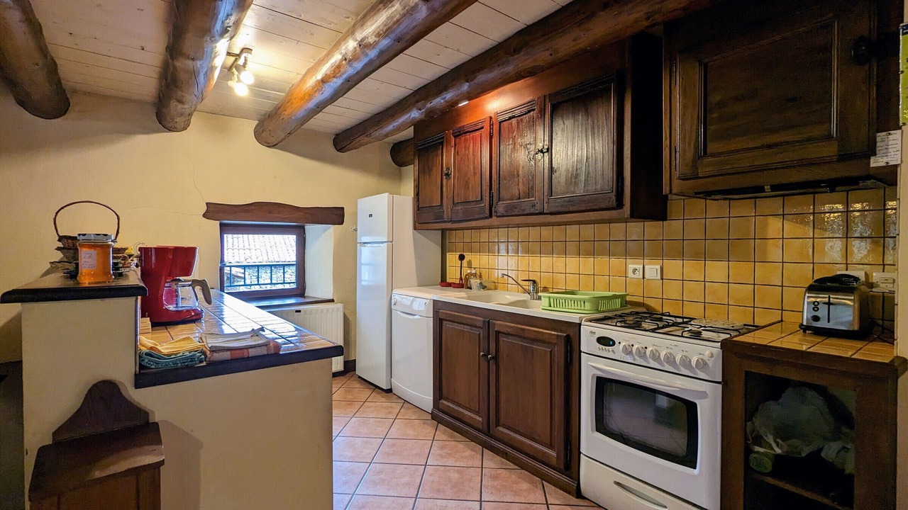 Photo of Kitchen in Villeneuve-dʼAllier